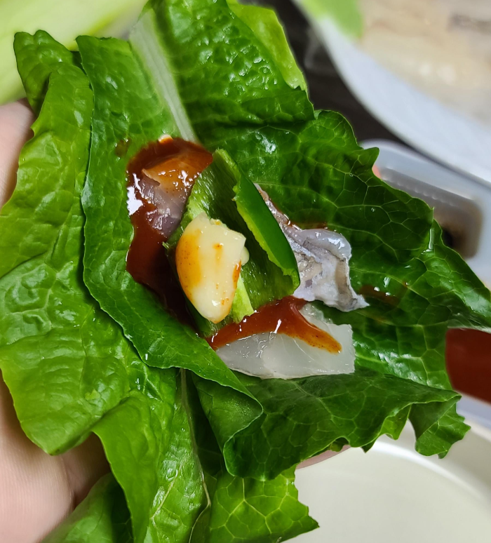 내돈내산 혼술 광어회 도다리회 안주 저녁식사 광어회한점