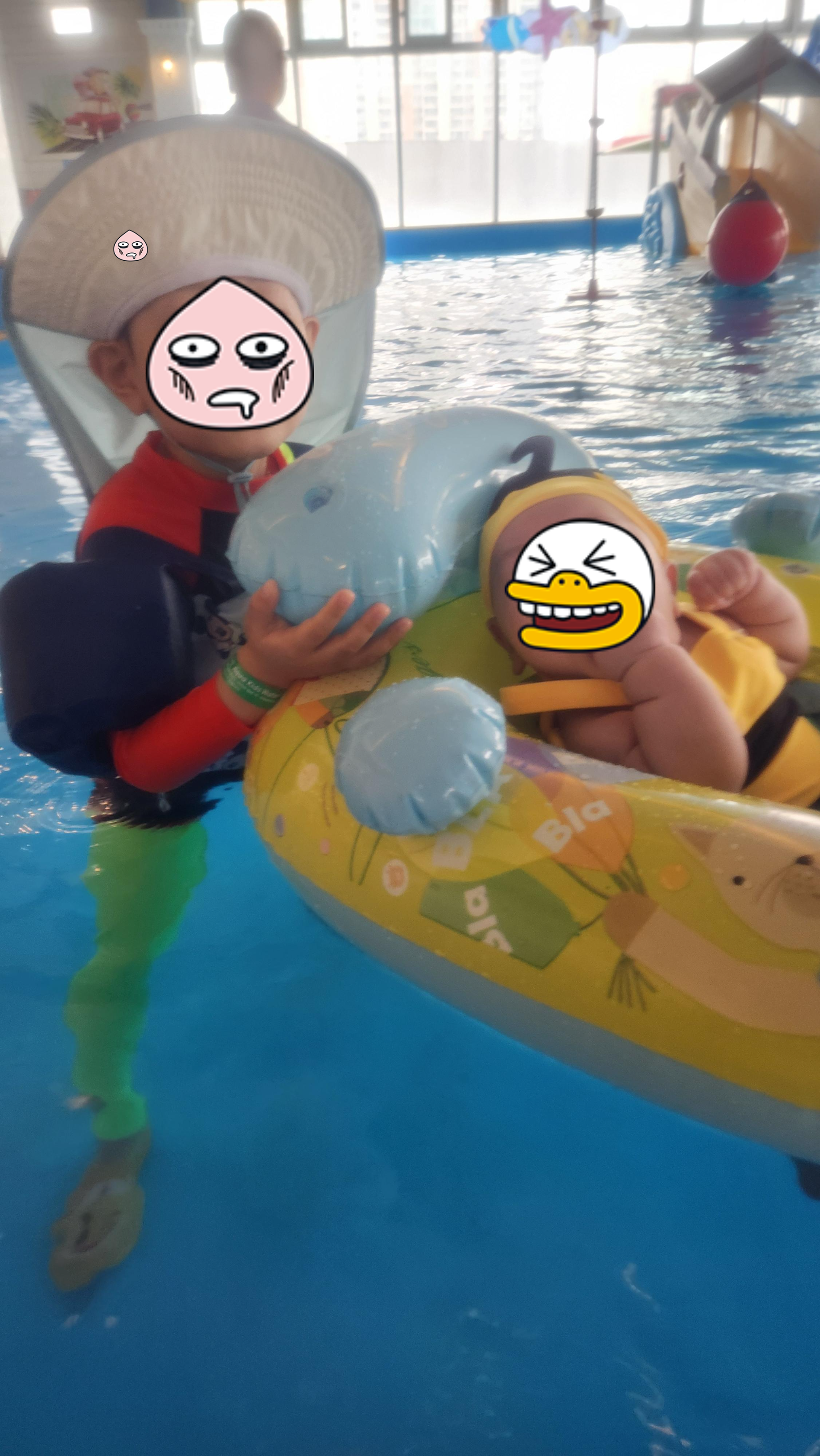 아가와 함께 물놀이1