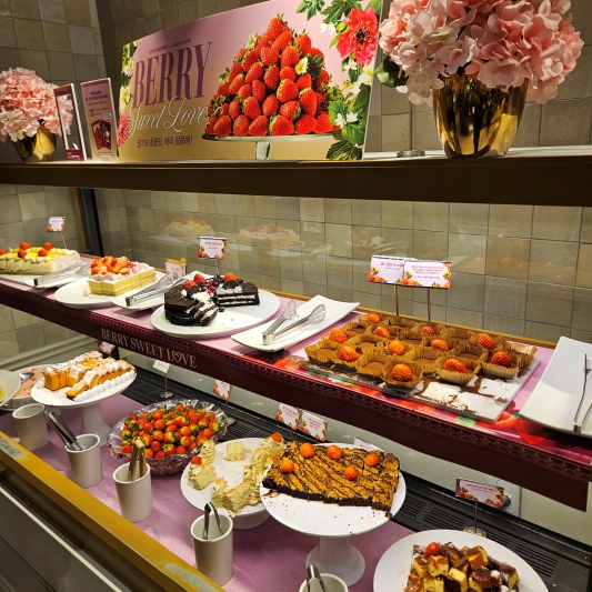 애슐리 퀸즈 딸기 디저트