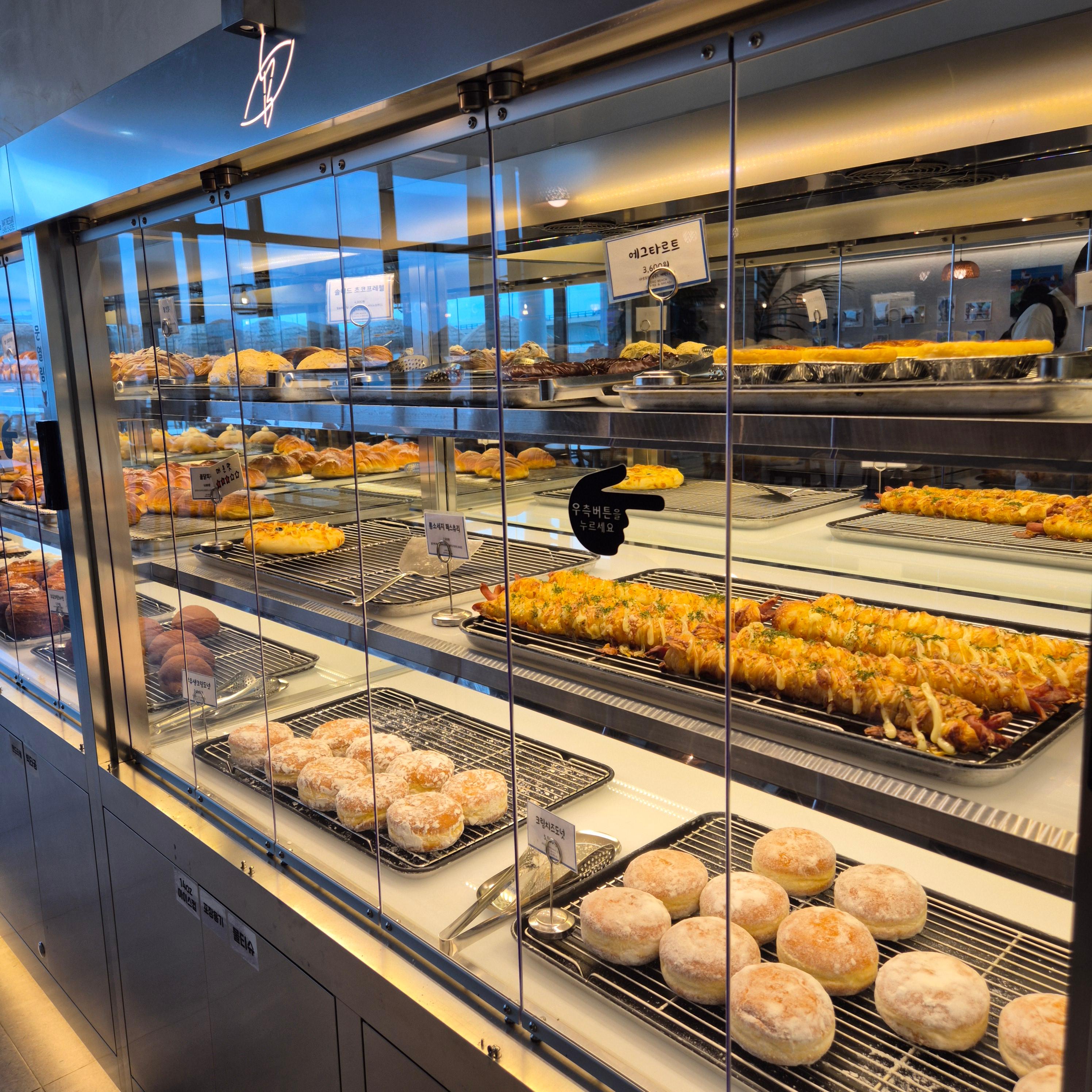 롱비치 커피앤 브래드, 송도 오션뷰 카페, 인천대교 카페, 송도 베이커리카페, 롱비치 커피앤 브래드 후기, 송도 카페 추천, 인천 오션뷰 카페