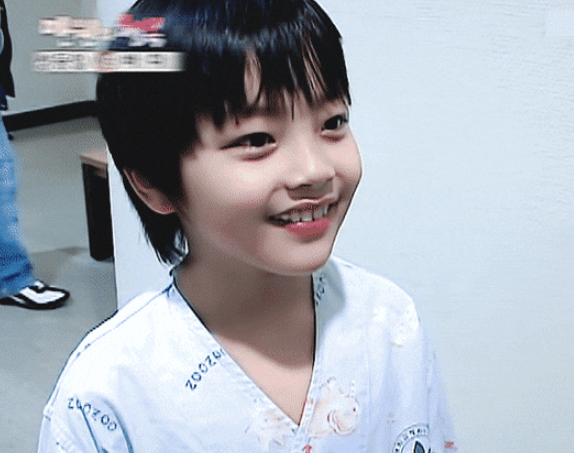 여진구 ヨ・ジング 1