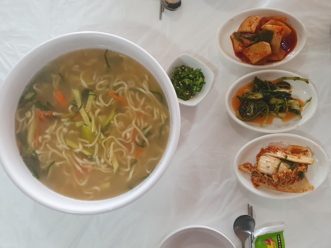 6시내고향 충남 서산 간월도 해물 손칼국수 맛집 간월도손칼국수