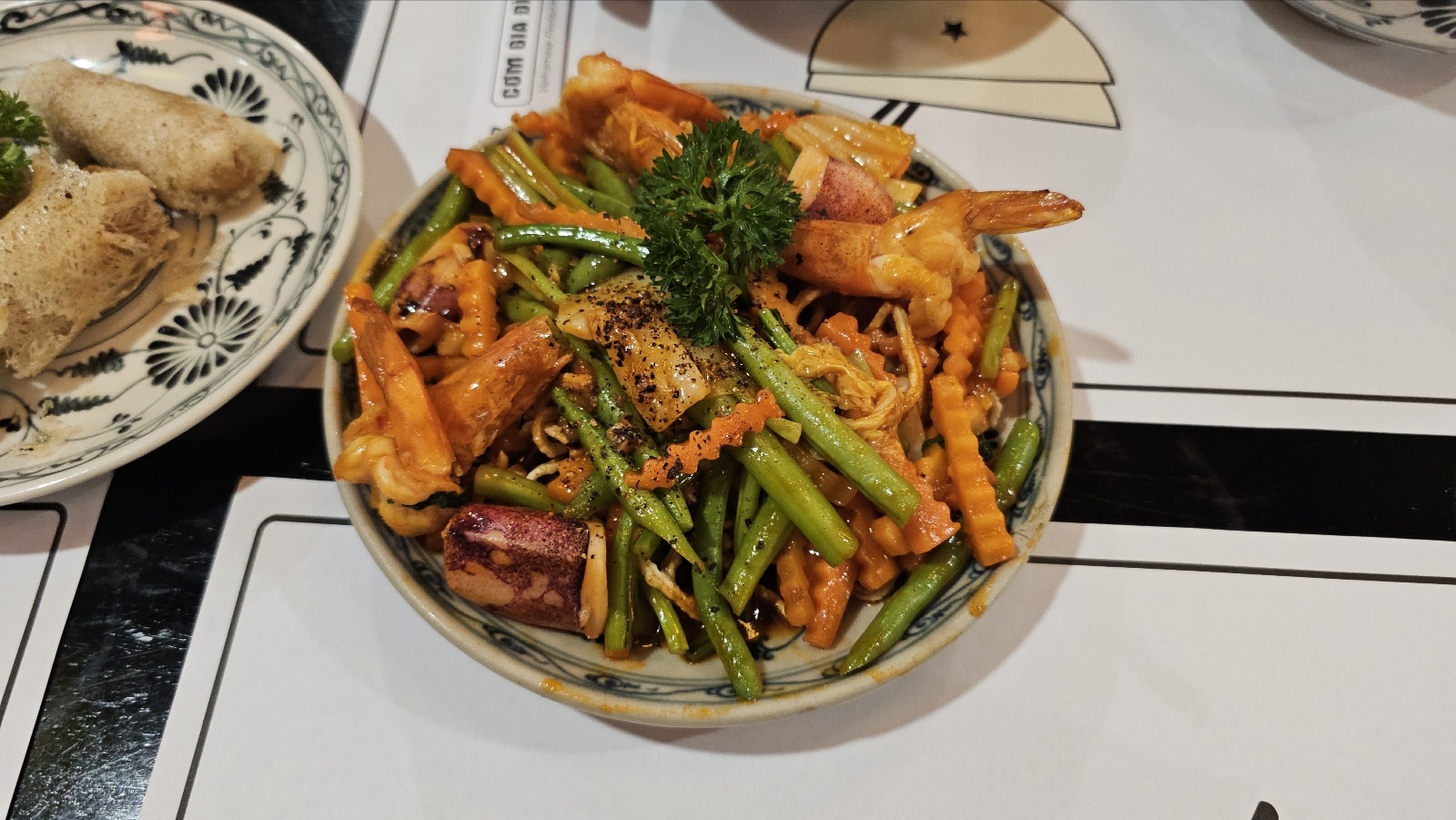 [25.3월] 푸꾸옥 #10❘선셋타운 가정식밥상 ‘껌 지아 딘(Cơm Gia Đình)’