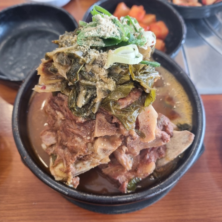 픽업 트렌드스페셜 히트맨 맛VS멋 해파리 냉채와 마늘을 더한 새로운 편육 요리 김해 주촌 맛집 추천