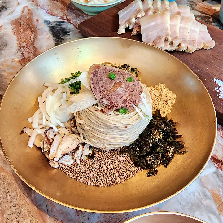 토요일은 밥이좋아 토밥 현주엽 인정 김종민 단골집 양념 돼지갈비, 삼겹살, 제주 돼지고기 메밀향 가득 평양냉면 강남 삼성동 맛집 추천 토밥좋아 방송정보
