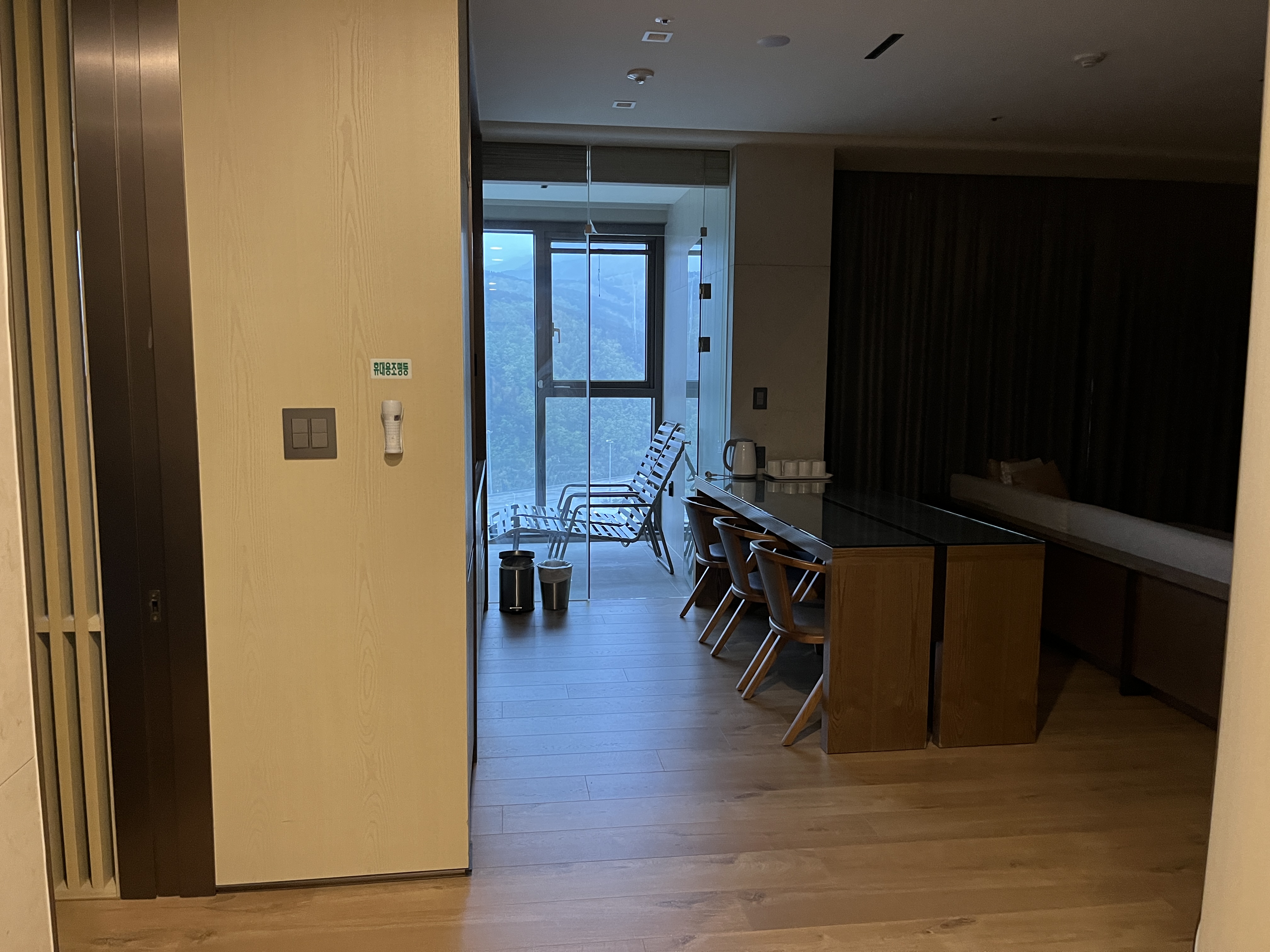 소노펠리체-델피노-현관