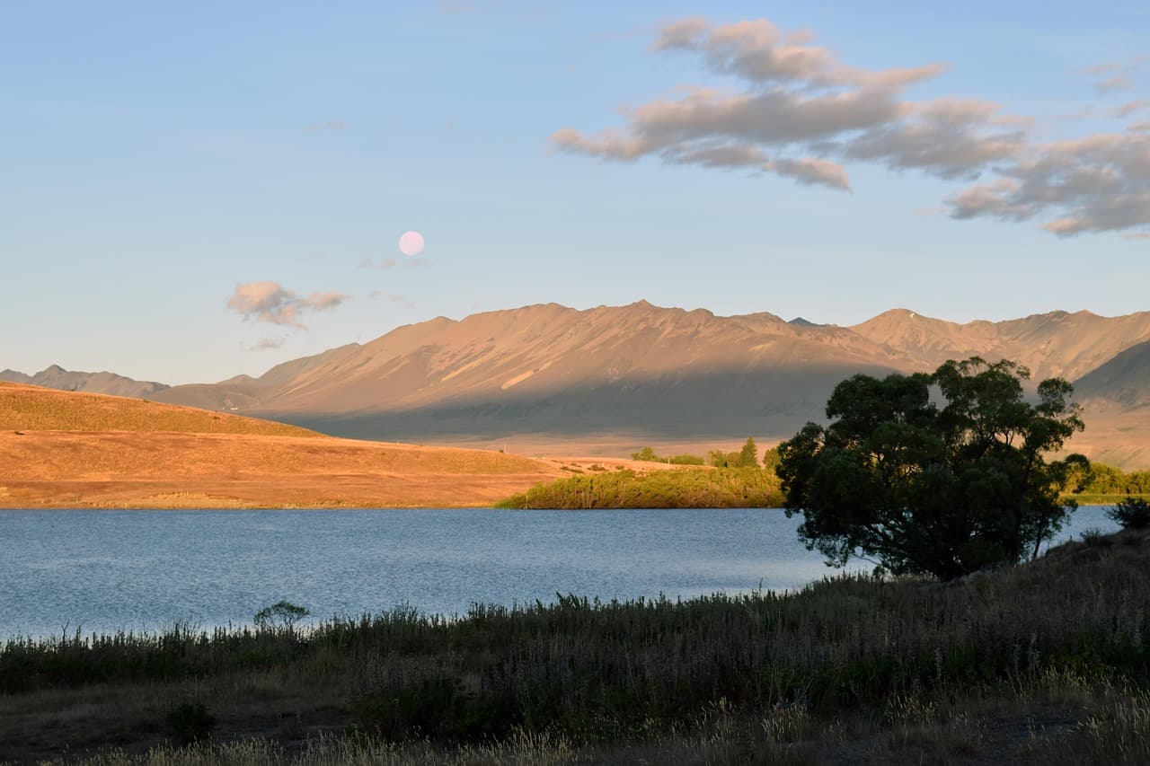 소수 민족이 전통 음식에서 표현하는 자연 존중의 철학