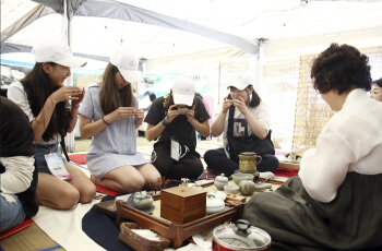 강릉단오제 전통차 맛보기