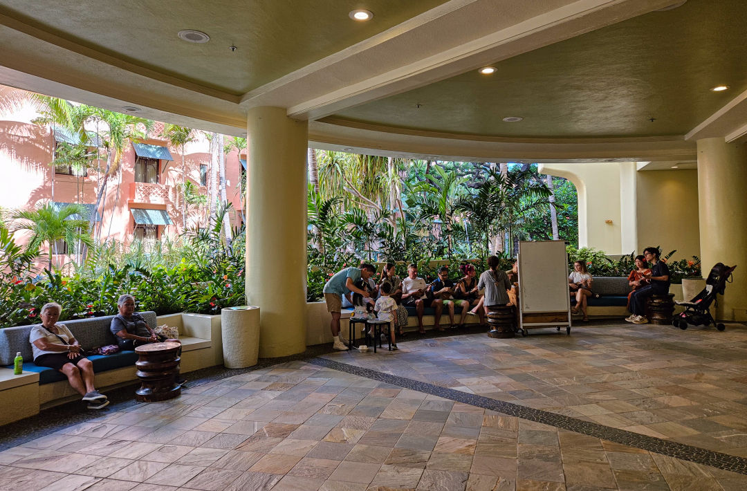 하와이 쉐라톤 와이키키 로비