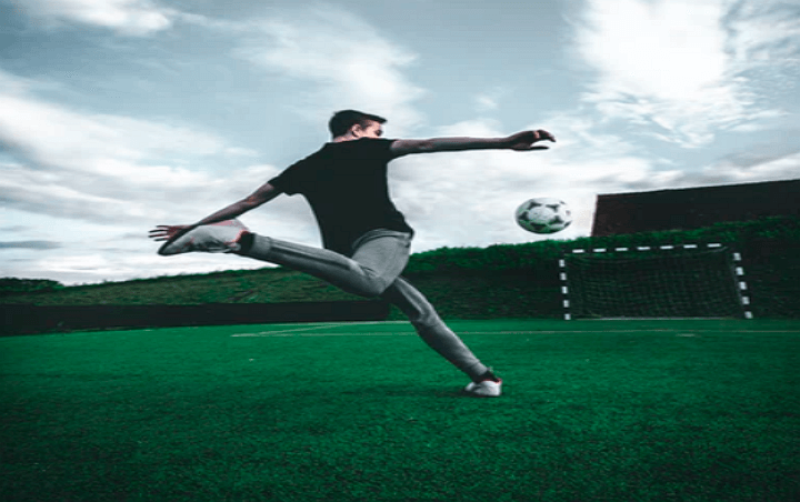 격한 스포츠인 축구