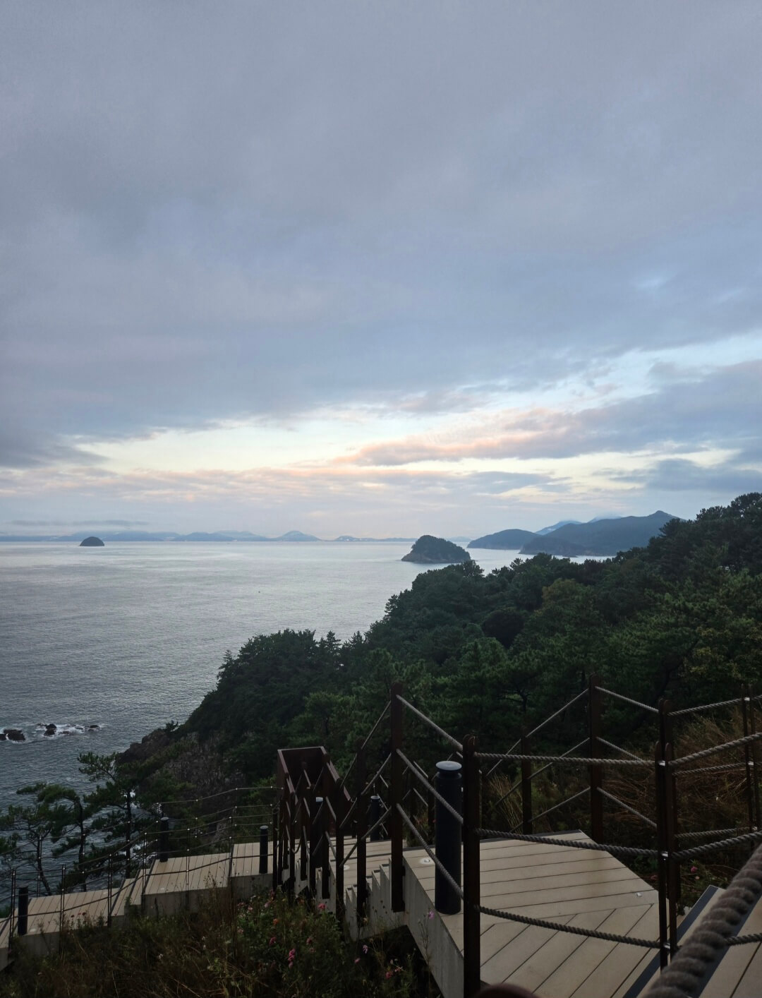 리조트 산책로