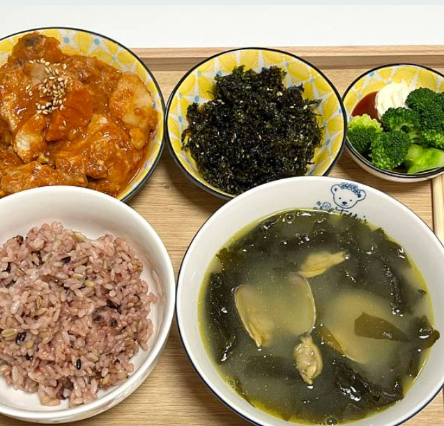 한국의 밥상과 관련된 사진