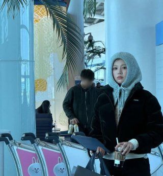 모두가 자신의 무가치함과 싸우고 있다