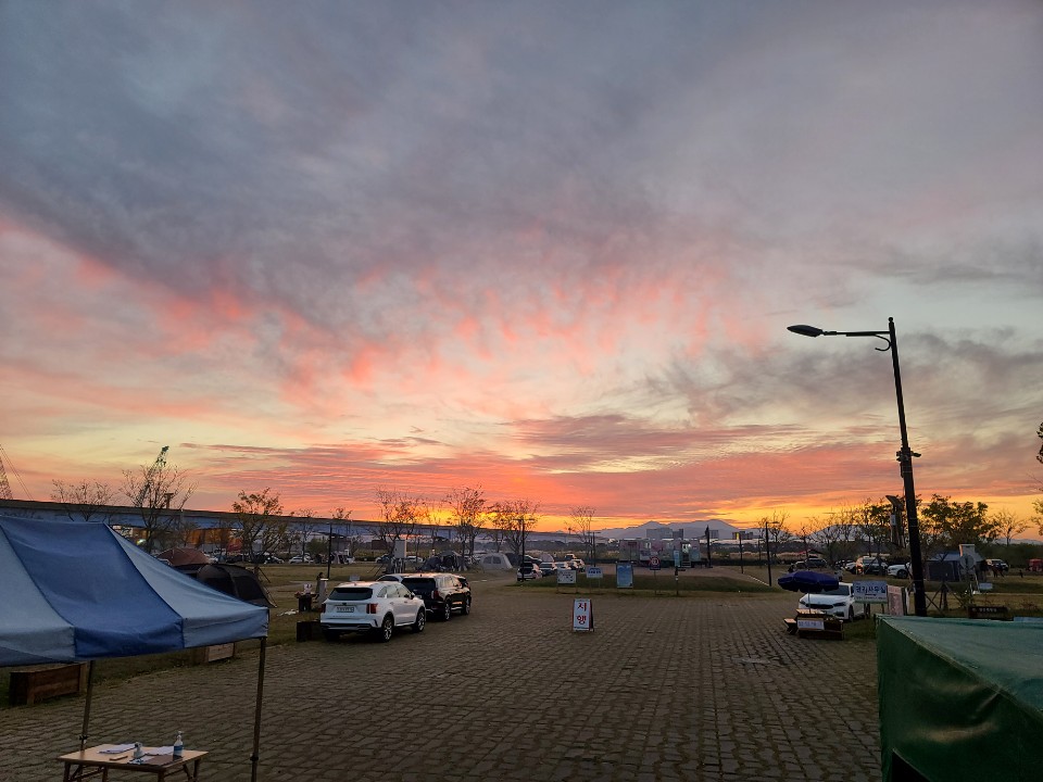 칠서군 강나루 오토캠핑장 소개