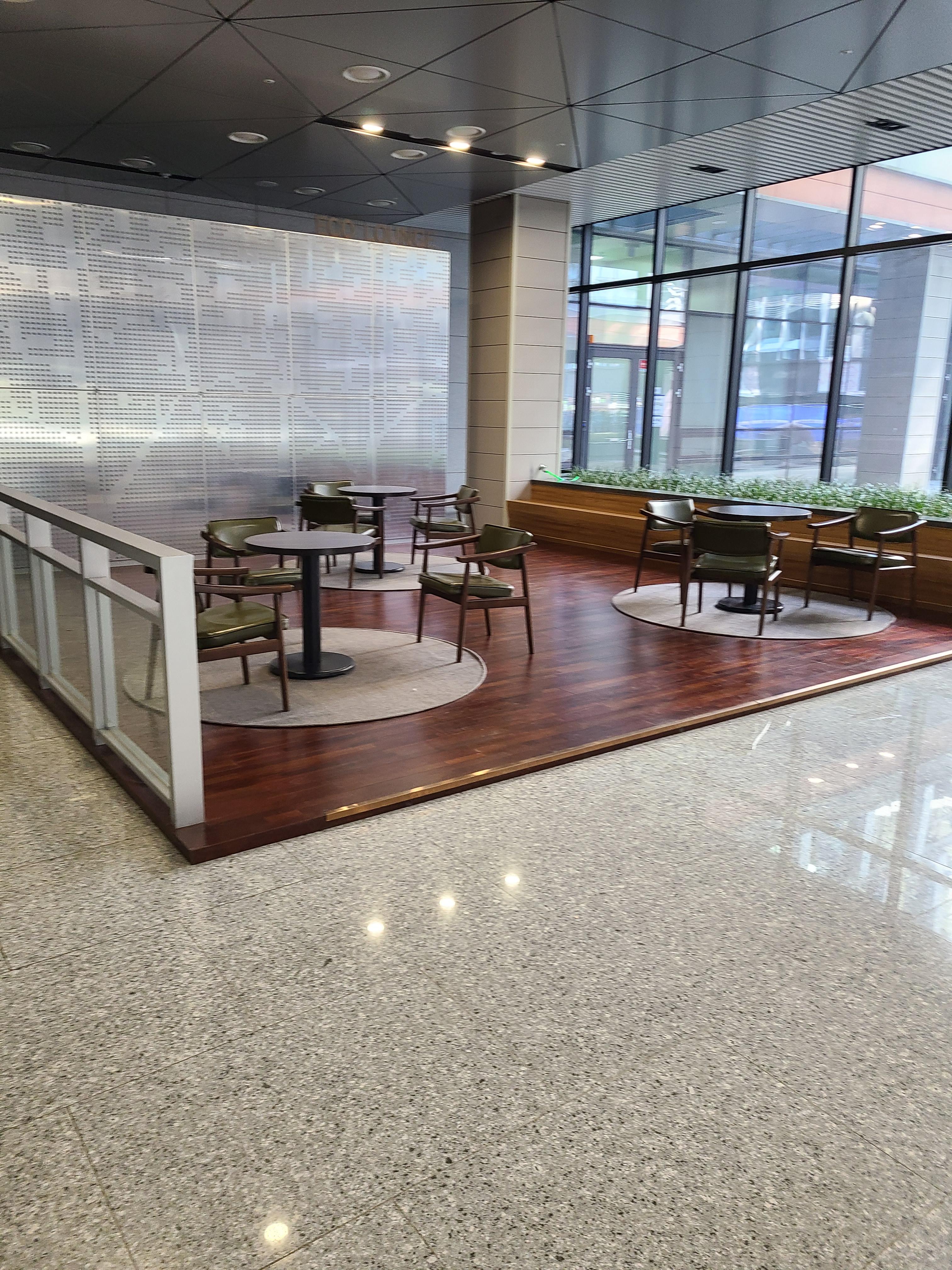 강남 에이스타워 1층 내부2