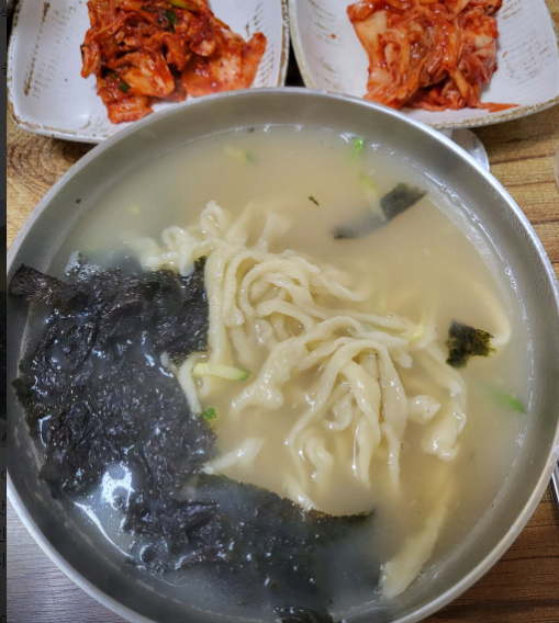 이모네 손칼국수 대표 메뉴