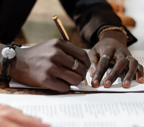 대출 계약서 작성