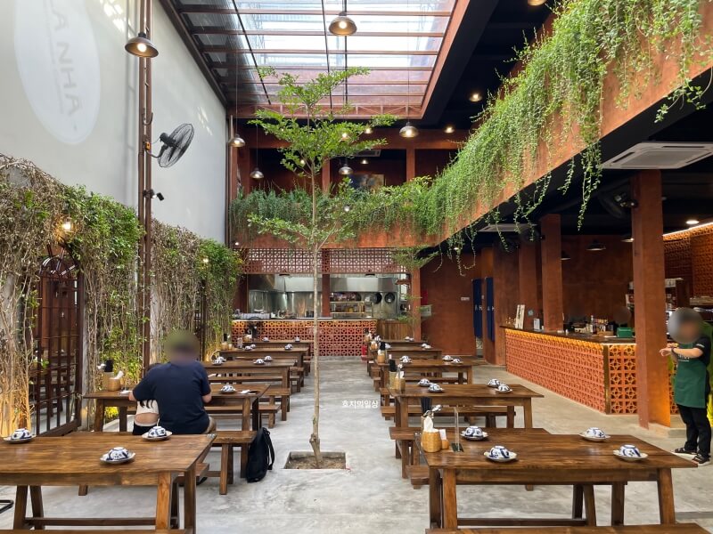 나트랑 맛집 라냐 베트남 가정식 LA NHA - 매장