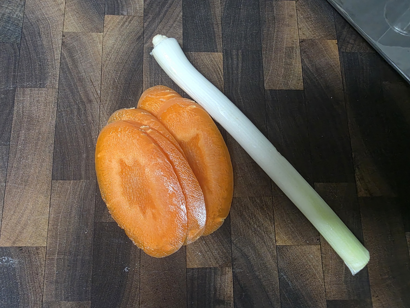 당근 원형 썰기와 대파 준비