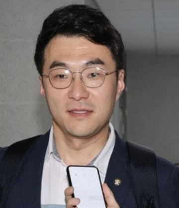 김남국 디지털소통비서관 사의 김남국 프로필 문진석 코인