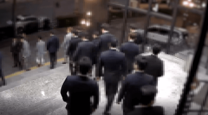 조직원들-검은정장