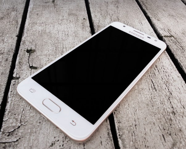 모바일 게임 시장과 관련된 사진