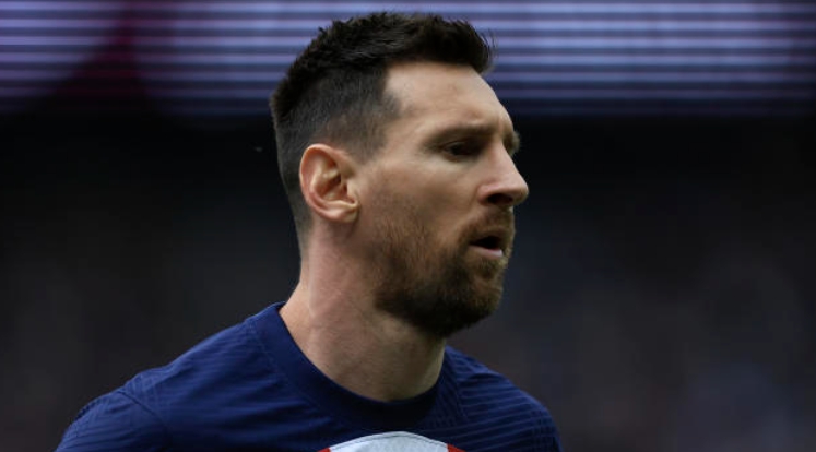 메시 파리 생제르맹 PSG 불화 징계 이적 바르셀로나 복귀 맨시티 루머 연봉 주급 등번호