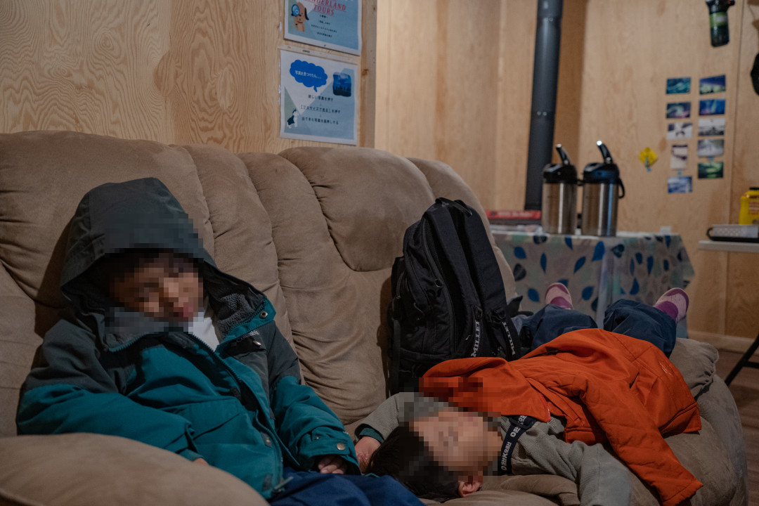 옐로나이프 오로라 투어 가족 여행