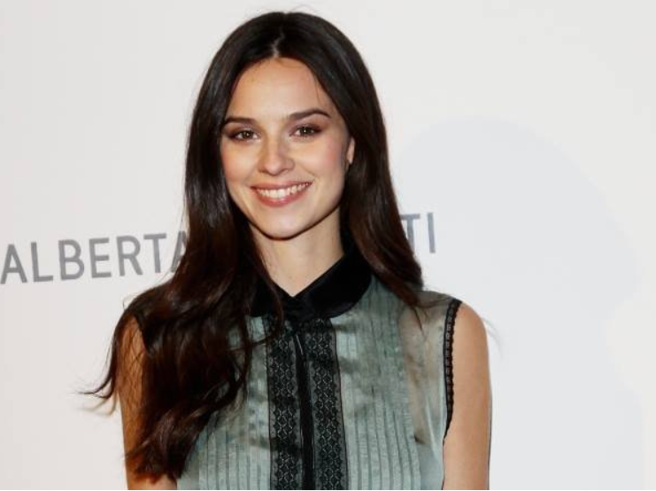 케이티 루이스 사운더스3