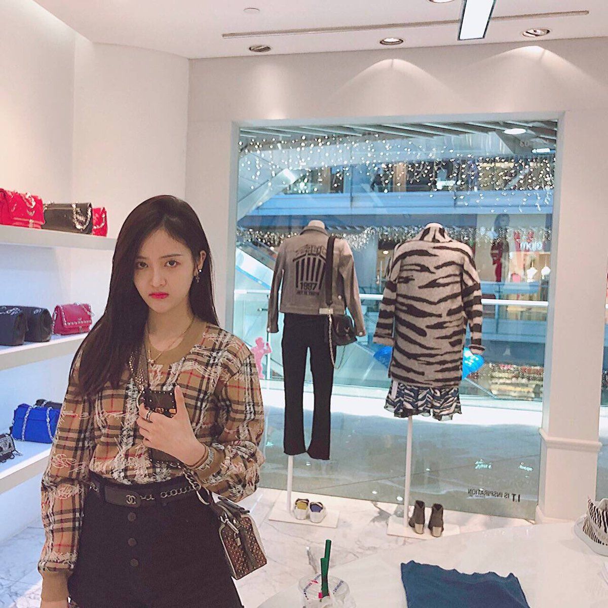 우주소녀 선의 인스타그램 사진 몸매