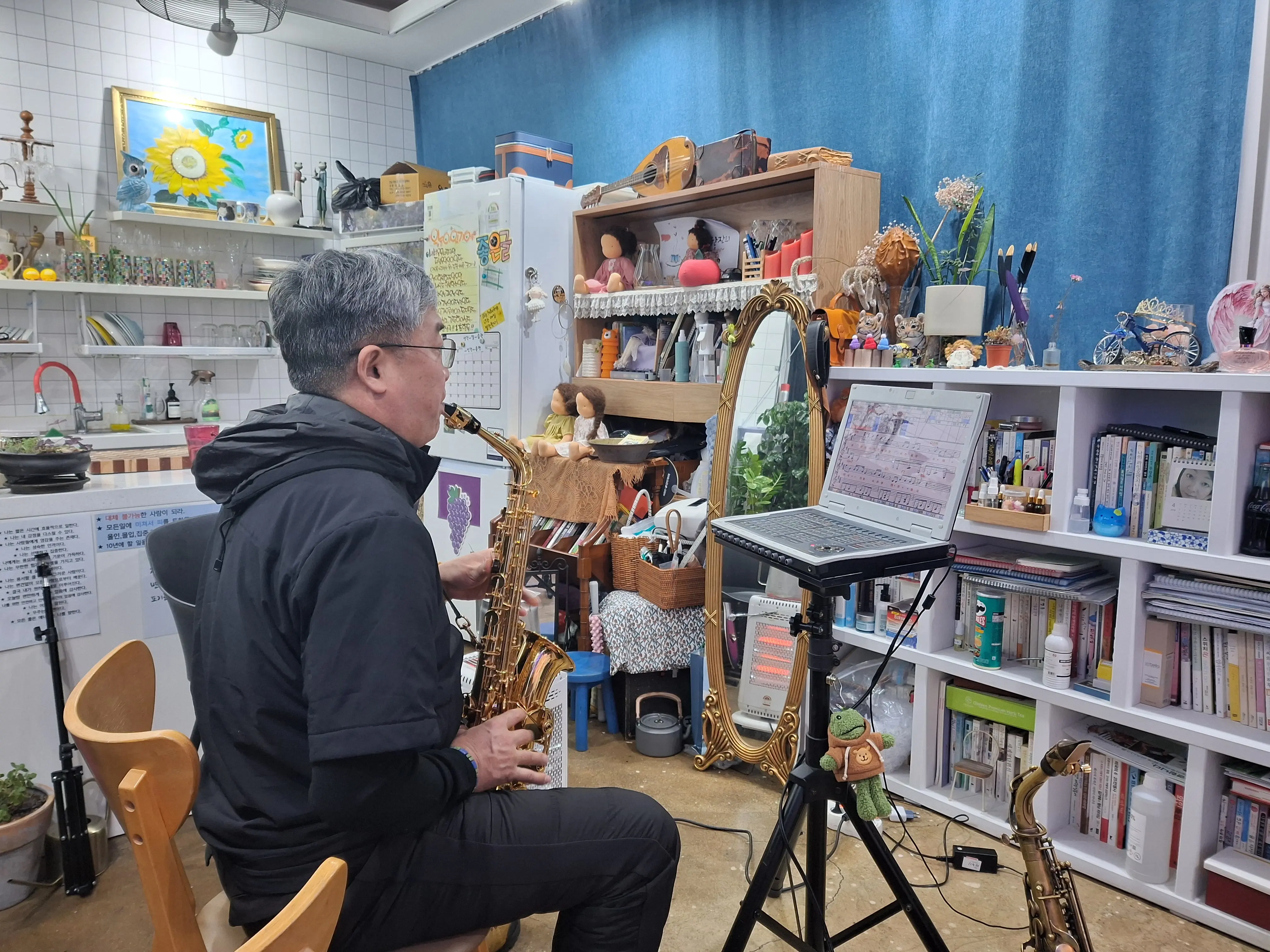 엘프 반주기를 활용한 효과만점 활용 연습 환경과 실제 연주 모습