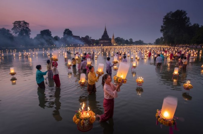 태국 치앙마이 러이끄라통 축제
