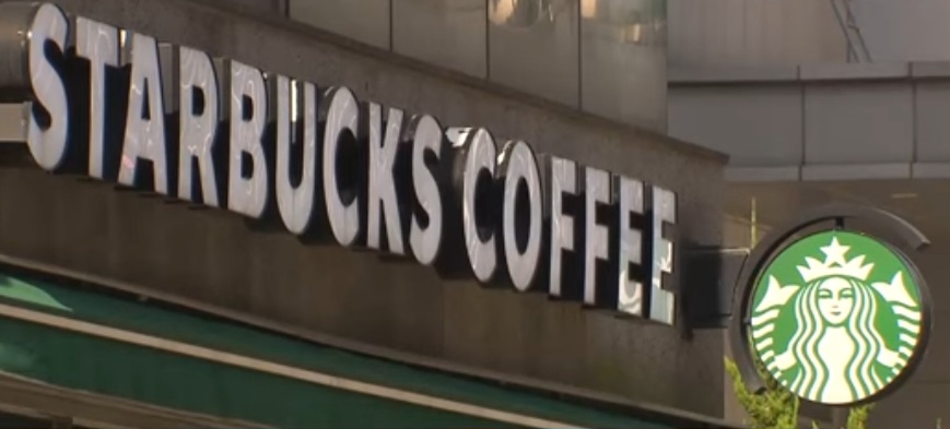 스타벅스, 키오스크 글로벌 세계 최초 도입, 디지털 전환 시범 운영