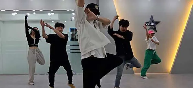 순수댄스스쿨학원