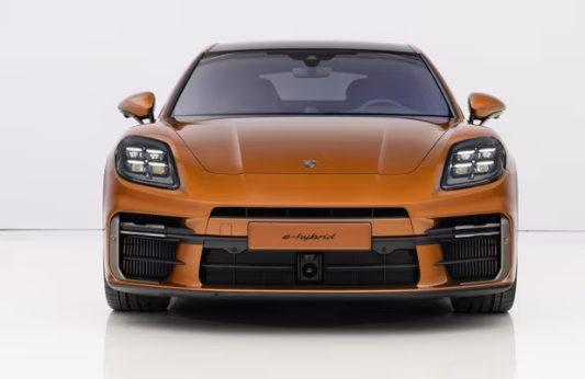 포르쉐 파나메라 외부 디자인