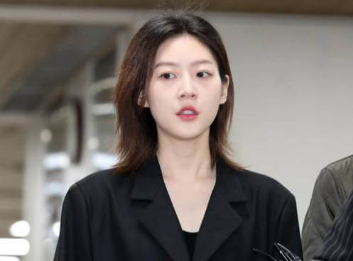 김새론-홀덤바-1