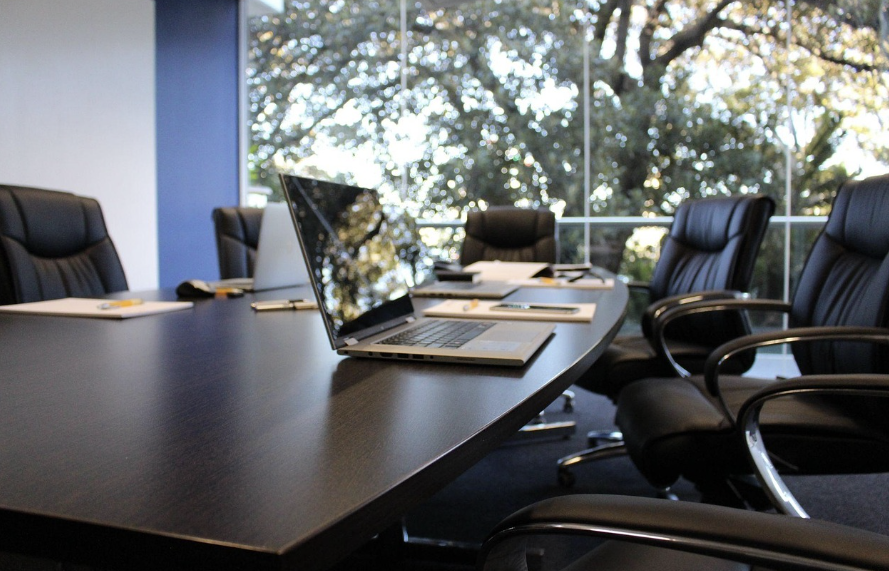 팀 워크를 위한 회의 진행 이미지