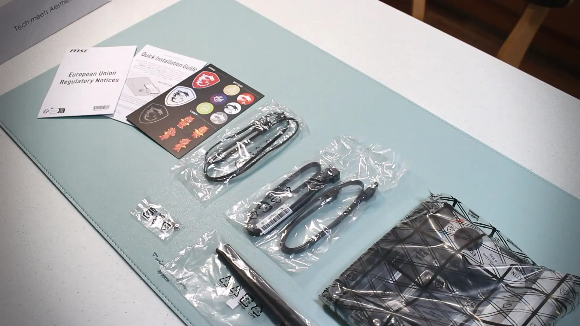 msi b650i edge 메인보드 구성품