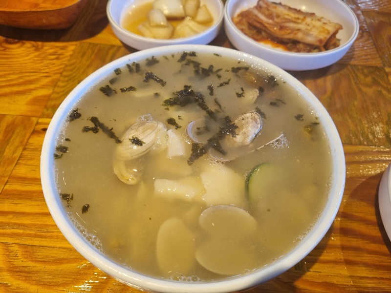 풍뎅이음식점 손수제비