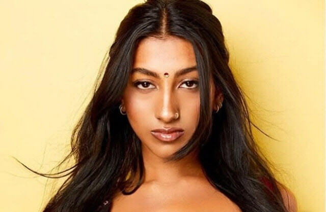 라라 커밍아웃 고백 “나 자신이 자랑스럽다”…팬들에게 전한 진심