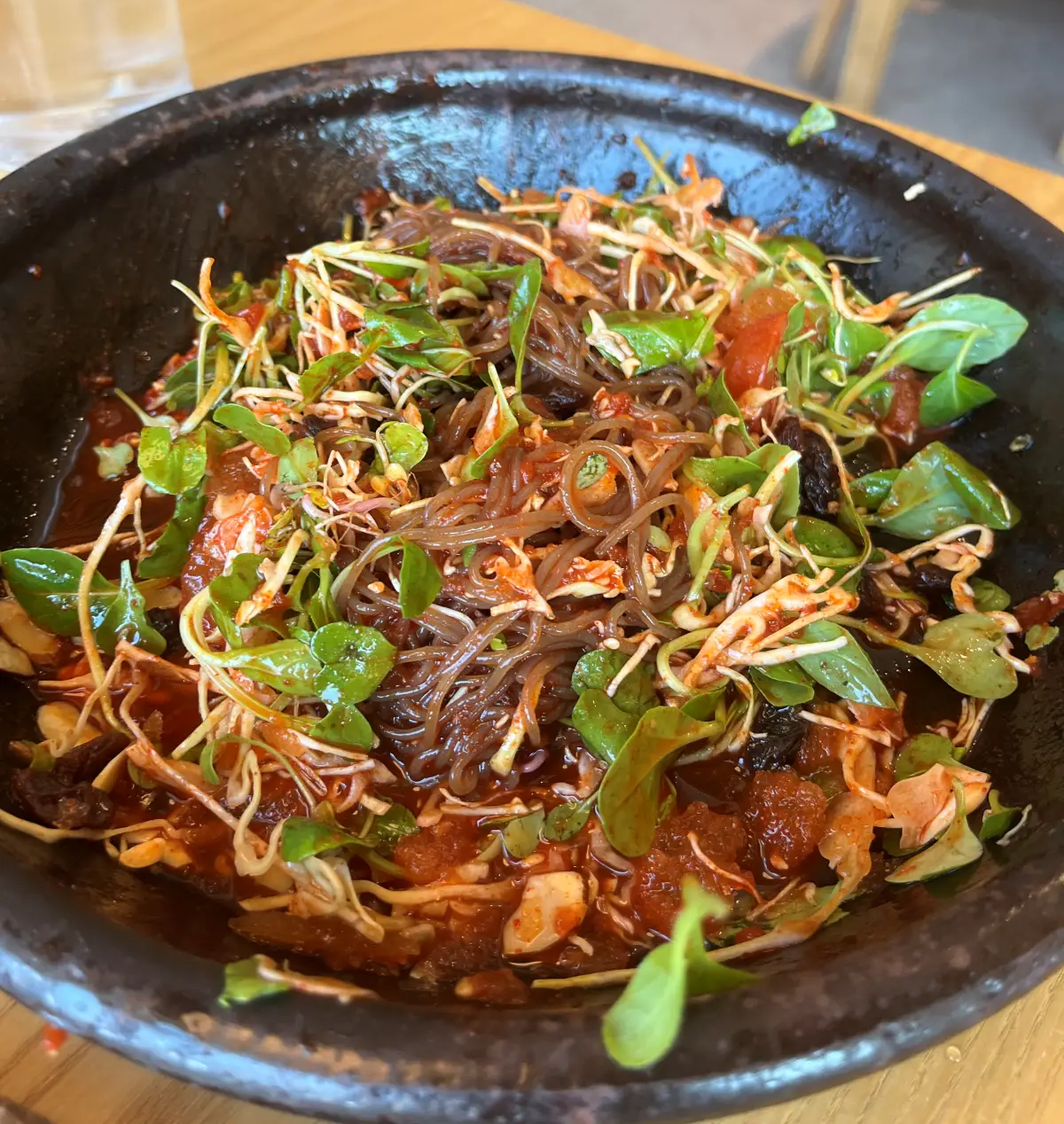 정담은보쌈-새싹쟁반국수-비빈후