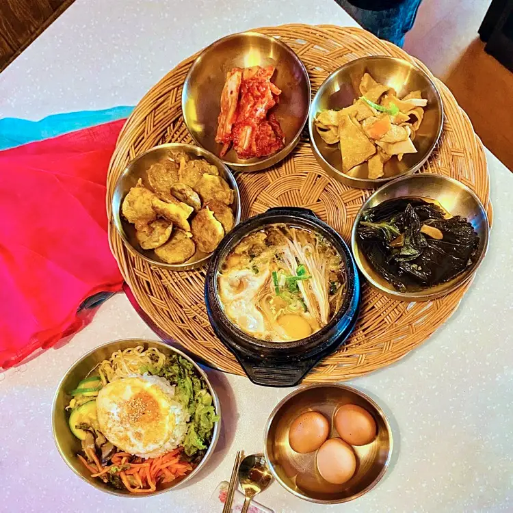 줄서는식당 한혜진 추천 껍데기 붙은 냉동삼겹살 냉삼 관자 미나리 흑돼지 삼합, 통벌집 삼겹살, 돼지꼬랑지 맛있는 식당 강남구청 청담동 맛집 소개