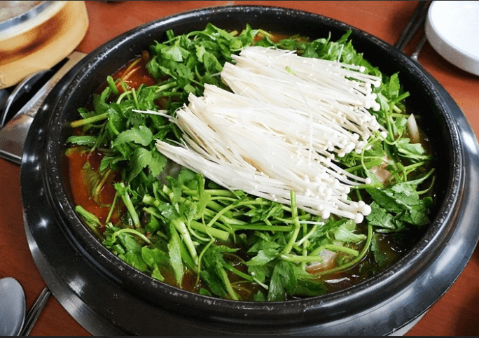 생생정보통 반반손만두전골 일산 맛집