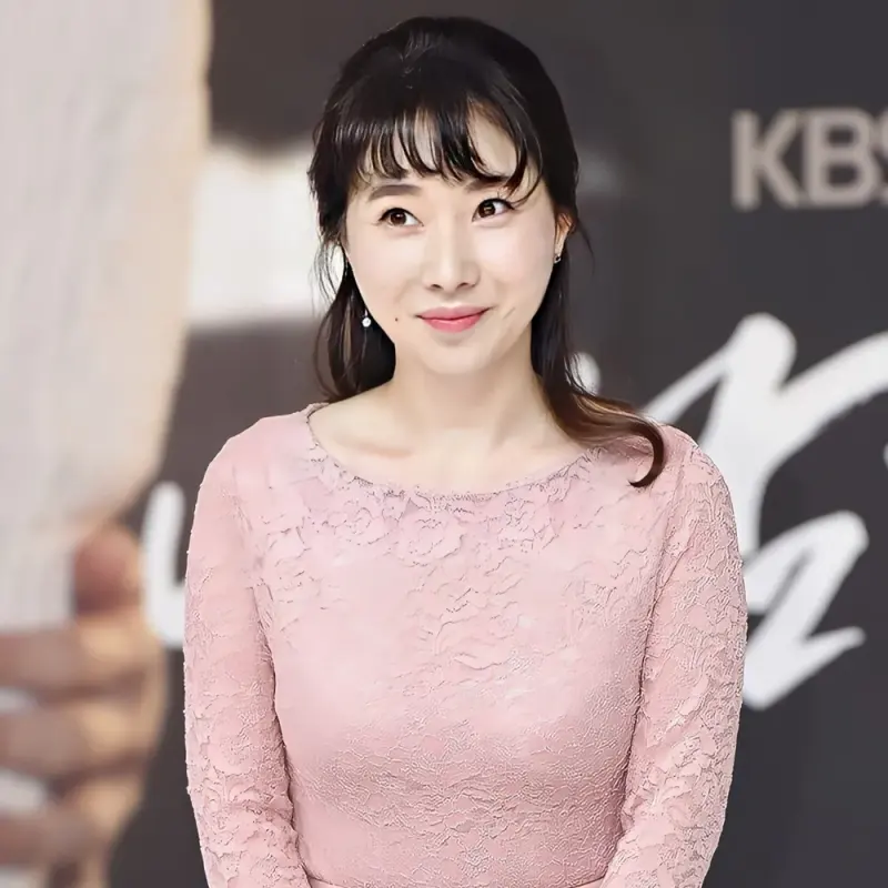 드라마 원경에서 교하댁 역을 맡은 황영희