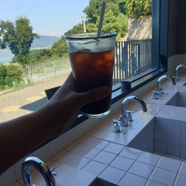 강화도 카페 트라몬토: 바다뷰 + 족욕 = 힐링 공식 완성