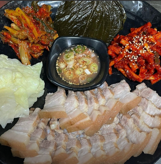 종각역-노포-맛집-백만불식품