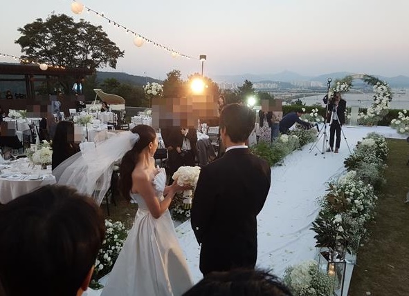 그랜드 워커힐 서울 애스톤 하우스 권다미 김민준