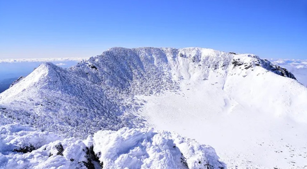 겨울 한라산 사진