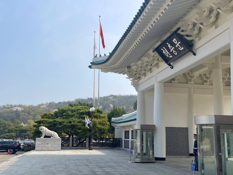 현충문