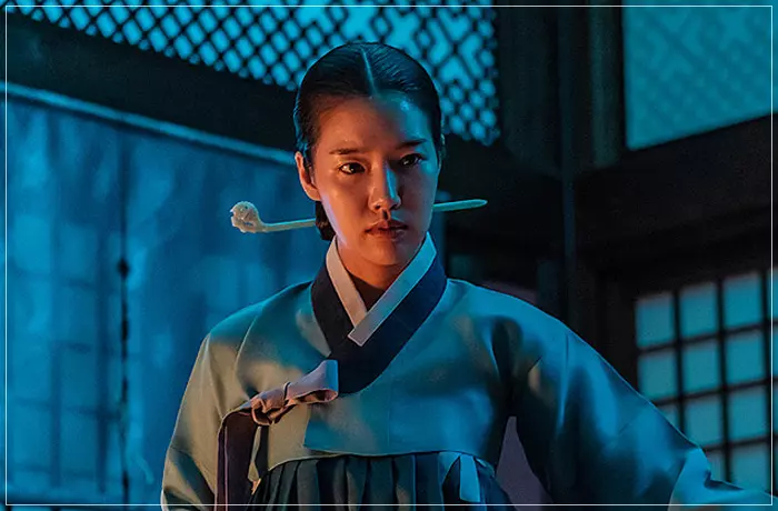 영화-올빼미-표독한-표정을-짓고-있는-강빈